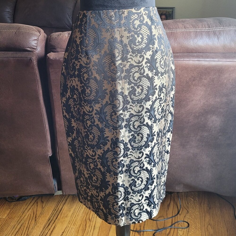Worthington Black and Gold Pencil Skirt